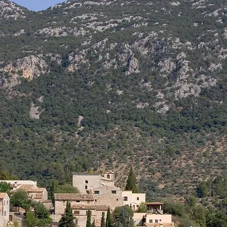 Hotel Rural Nou Dalt Muntanya